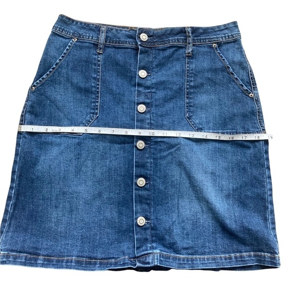 Denim Button-Front Skirt - Picture 4 of 10